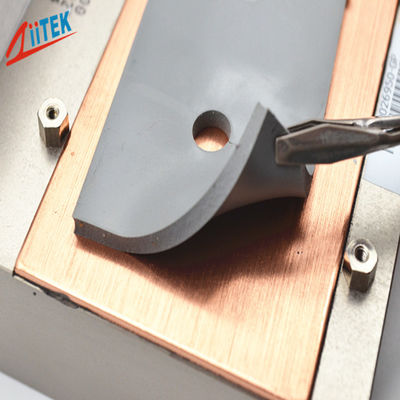 O diodo emissor de luz iluminou a almofada condutora térmica 5.0W/MK do silicone das lâmpadas, folha de borracha cinzenta do dissipador de calor -50 a 200℃