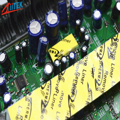 Materiais de isoladores térmicos do emissor de isofrequência TIF4100 térmico amarelo para a vária eletrônica