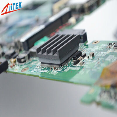 Baixa almofada térmica ultra macia da impedância térmica 5.0W para computação em nuvem e servidores